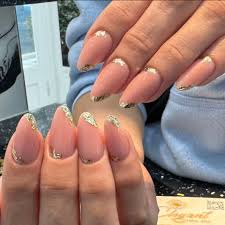 Elegant Nails Lts