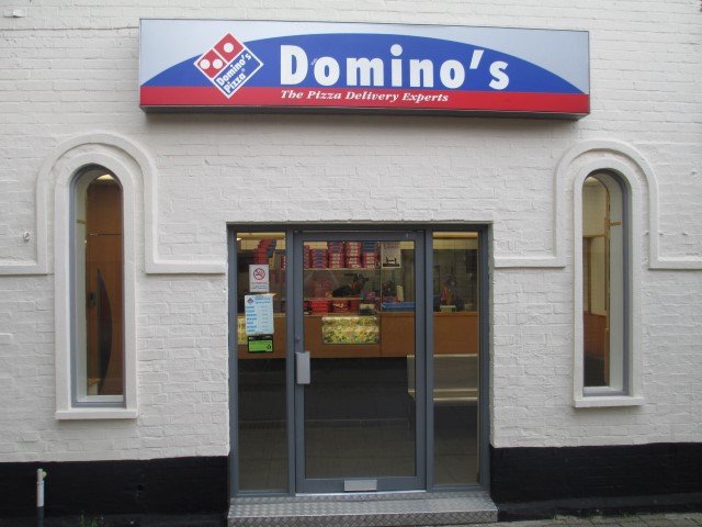 Dominos